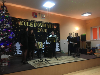 Wspólne śpiewanie kolęd i pastorałek Wspólne śpiewanie kolęd i pastorałek