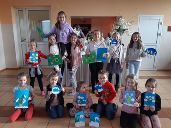 Zajęcia plastyczne - Przebiśniegi Zajęcia plastyczne - Przebiśniegi