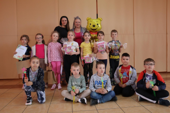 Konkurs z Puchatkiem- Zostań Mistrzem układania puzzli na czas. Konkurs z Puchatkiem- Zostań Mistrzem układania puzzli na czas.