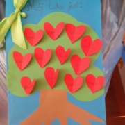 received_1704643376385857