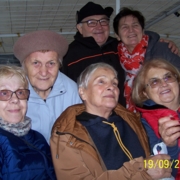 Seniorzy zwiedzają jedyne na świecie miejsce występowania krzemienia pasiastego - Sandomierz