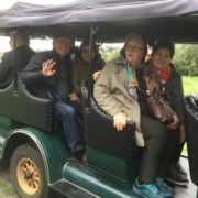 Seniorzy zwiedzają jedyne na świecie miejsce występowania krzemienia pasiastego - Sandomierz